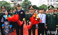 Vietnamese and Chinese defense ministers visit Tran Phu High School